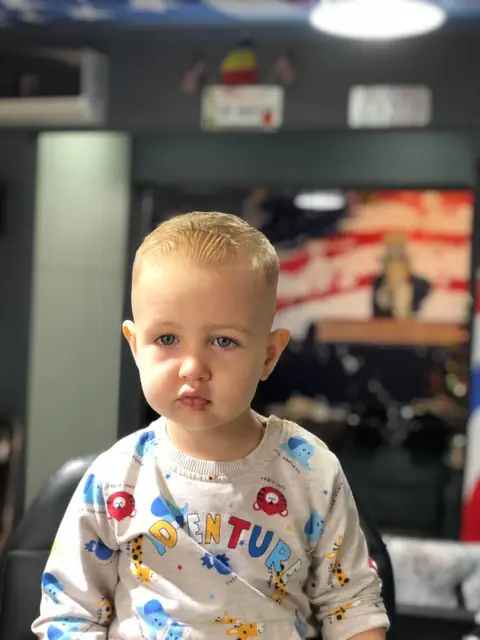 Lucrare Five Stars Barbershop Gherla — fotografie 130