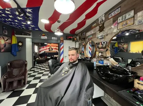 Lucrare Five Stars Barbershop Gherla — fotografie 108
