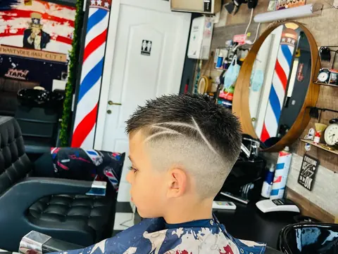 Lucrare Five Stars Barbershop Gherla — fotografie 99