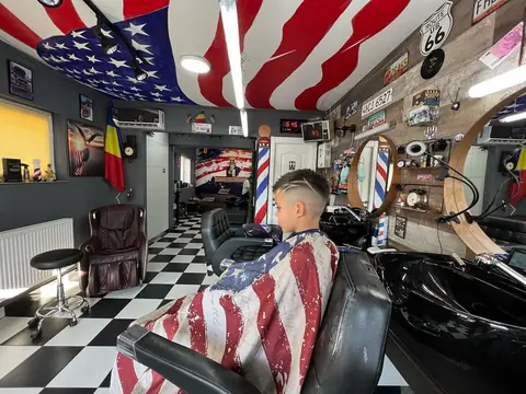 Lucrare Five Stars Barbershop Gherla — fotografie 98