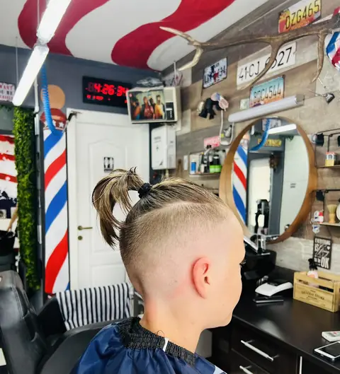 Lucrare Five Stars Barbershop Gherla — fotografie 88