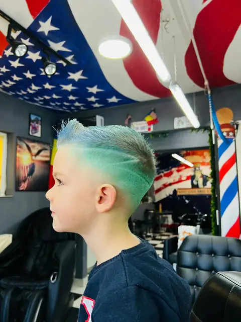Lucrare Five Stars Barbershop Gherla — fotografie 45