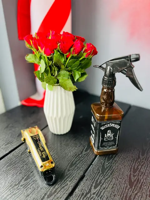 Lucrare Five Stars Barbershop Gherla — fotografie 43