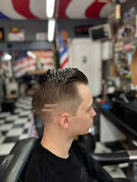 Lucrare Five Stars Barbershop Gherla — fotografie 16