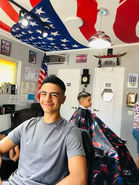Lucrare Five Stars Barbershop Gherla — fotografie 222