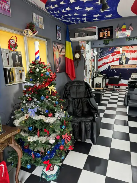 Lucrare Five Stars Barbershop Gherla — fotografie 23
