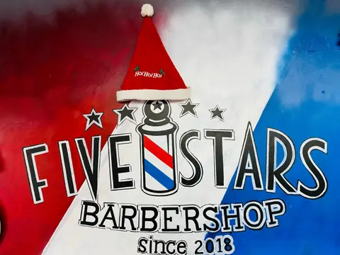 Lucrare Five Stars Barbershop Gherla — fotografie 30