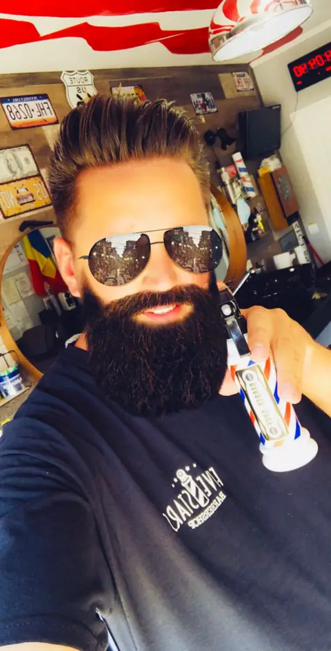 Lucrare Five Stars Barbershop Gherla — fotografie 186
