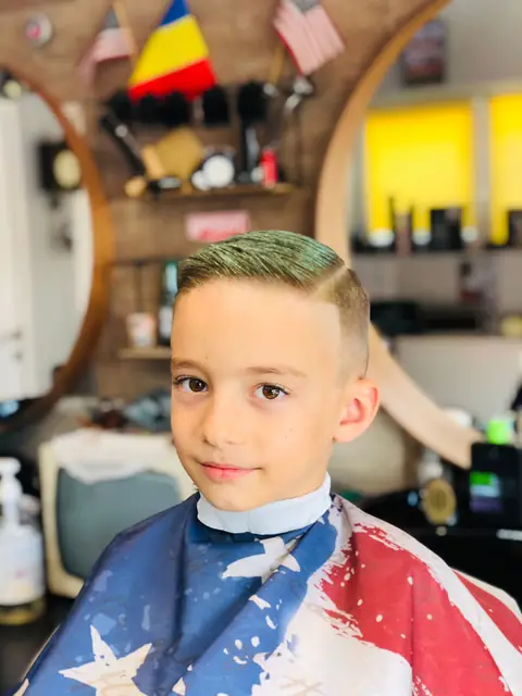 Lucrare Five Stars Barbershop Gherla — fotografie 185
