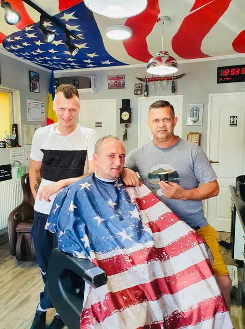 Lucrare Five Stars Barbershop Gherla — fotografie 178