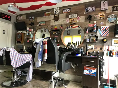 Lucrare Five Stars Barbershop Gherla — fotografie 172